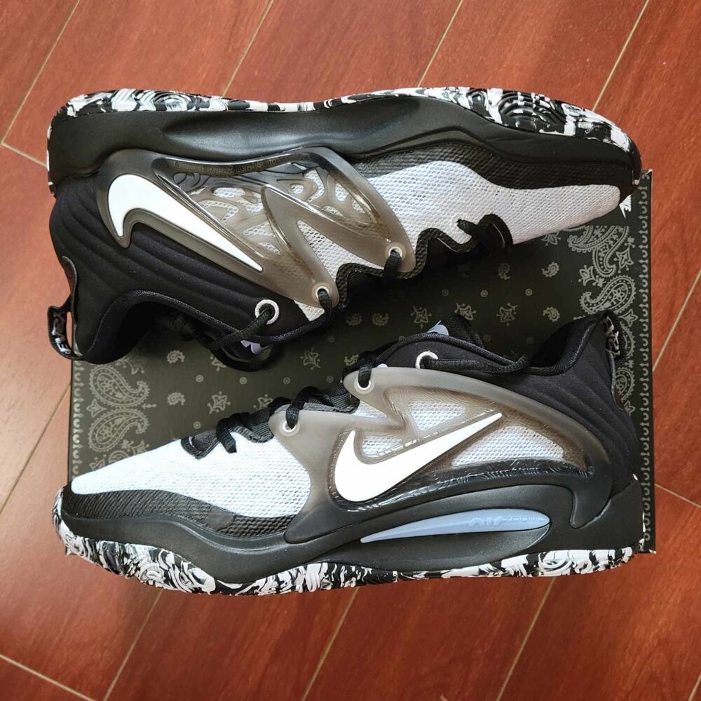 Nike KD 15 - Refuge
